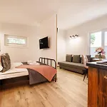 Kwatera prywatna Dom Gościnny Marta - Pokoje, Apartamenty, *