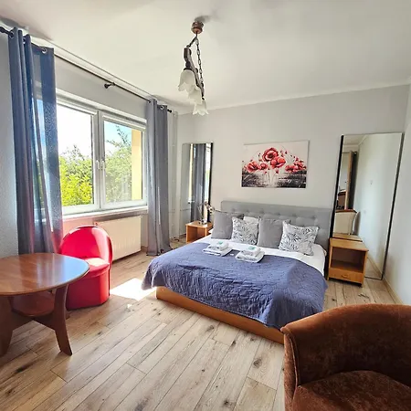 Marta - Pokoje, Apartamenty, * Krynica Morska