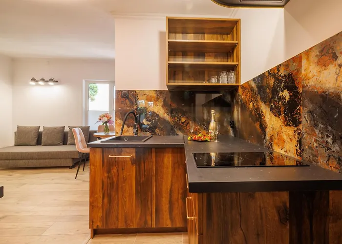 Marta - Pokoje, Apartamenty, Pansiyon